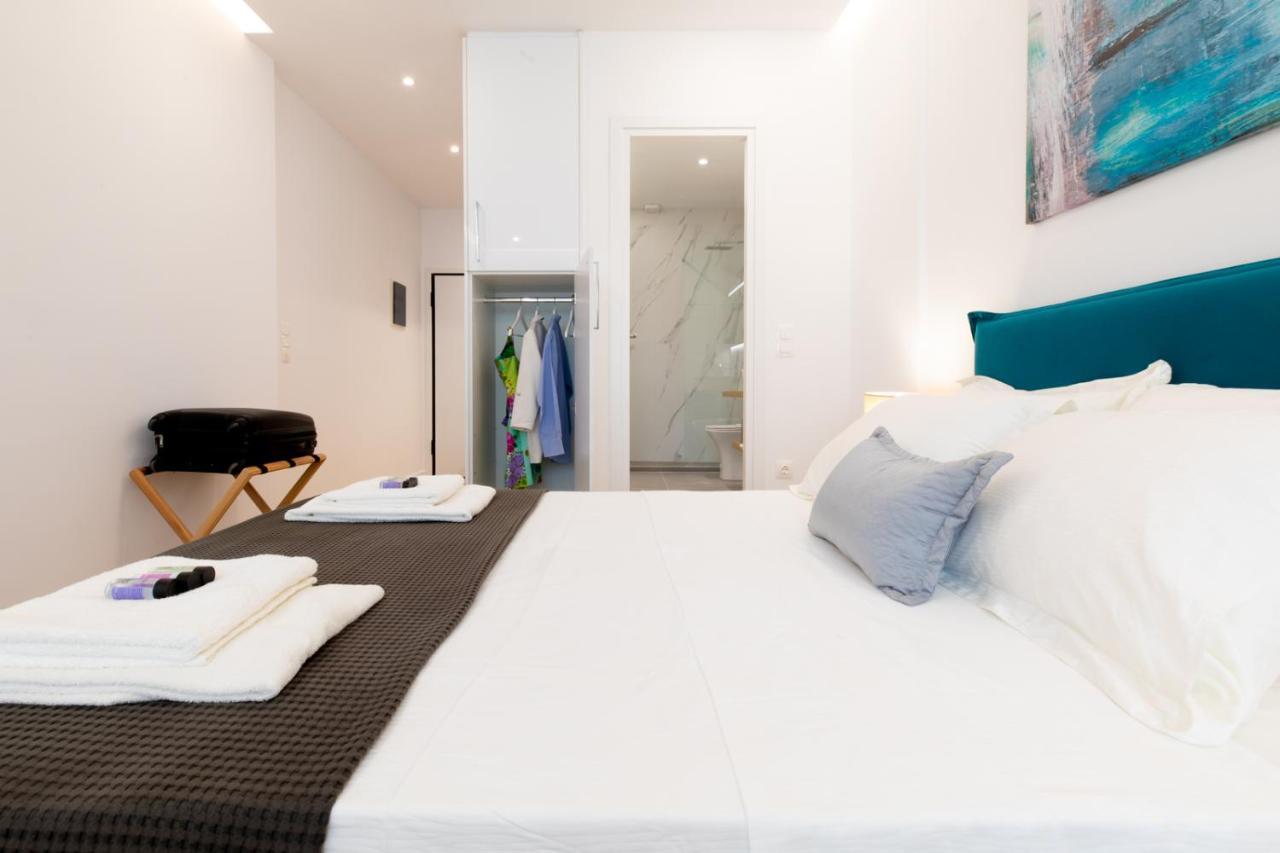 Minimal Apartment In Plaka Athén Kültér fotó